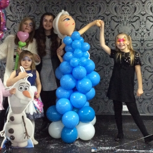 Balloon Elsa