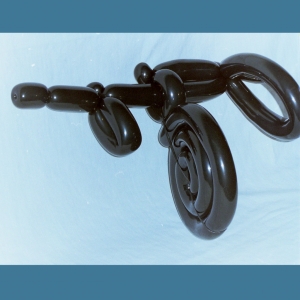 balloon tommy gun